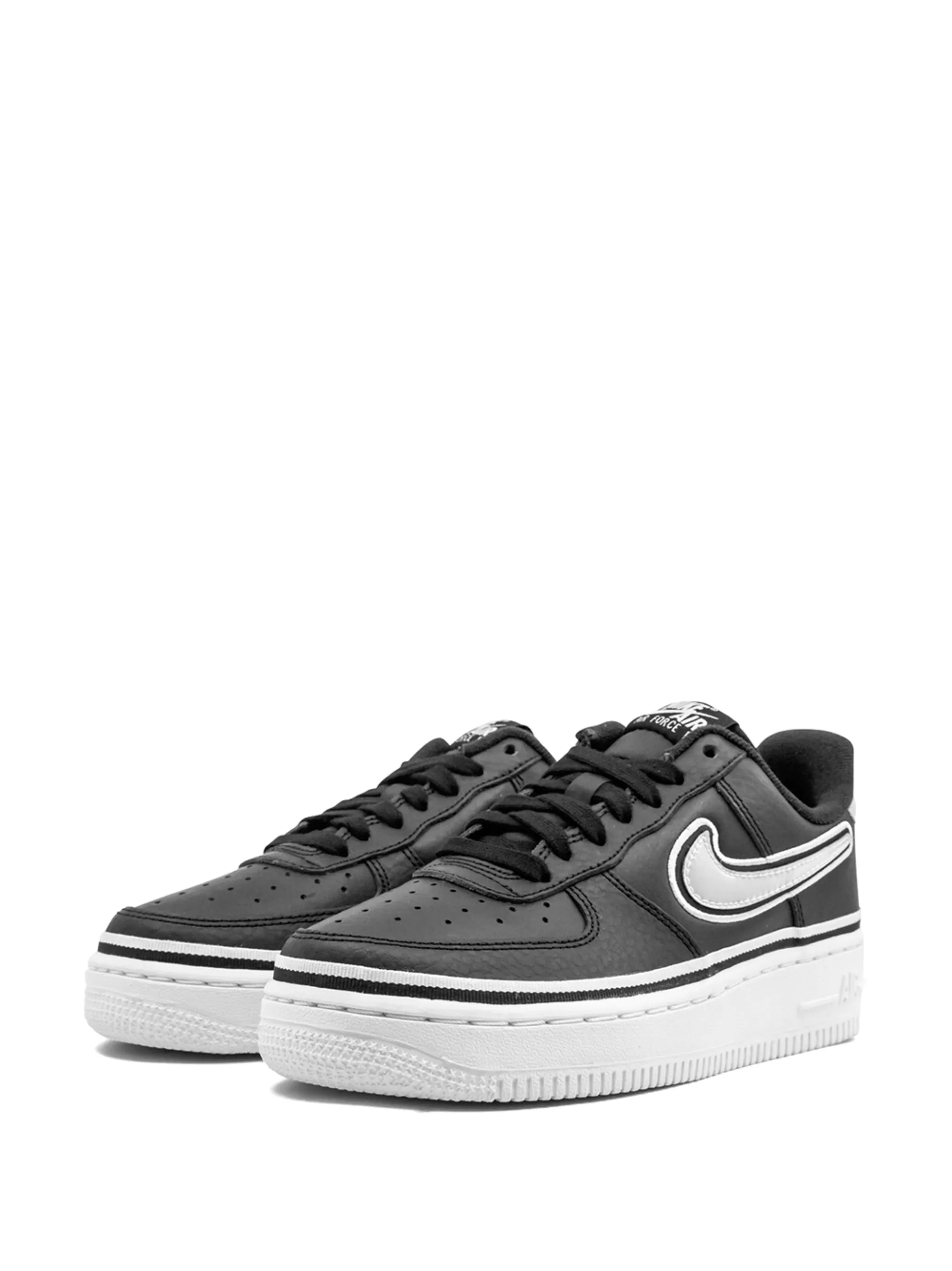 Air Force 1 '07 NBA sneakers